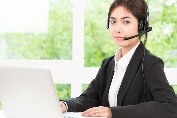 Hỗ trợ Khách hàng 24/7