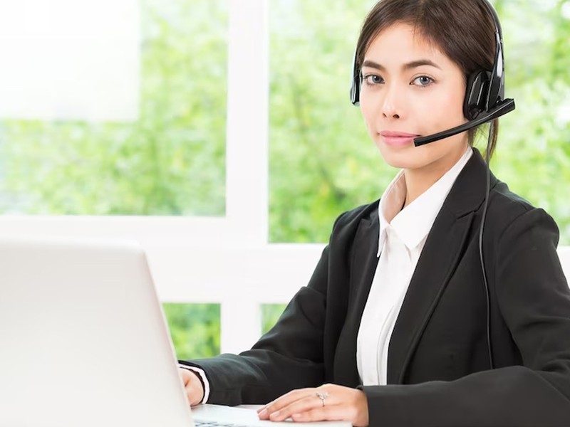 Liên hệ hỗ trợ khách hàng new88011